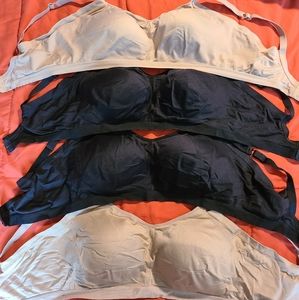 Lot of 4 Wireless Bras